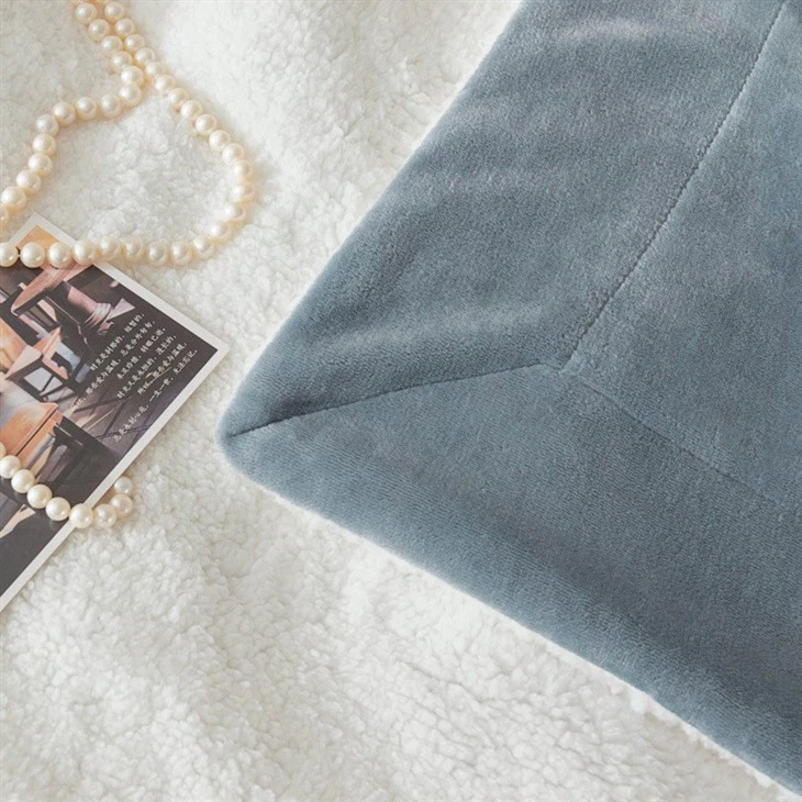 heavy sherpa blanket