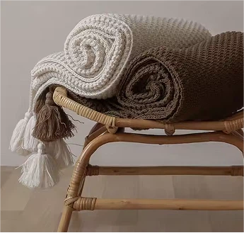 Cotton Knitted Blanket With Tassel